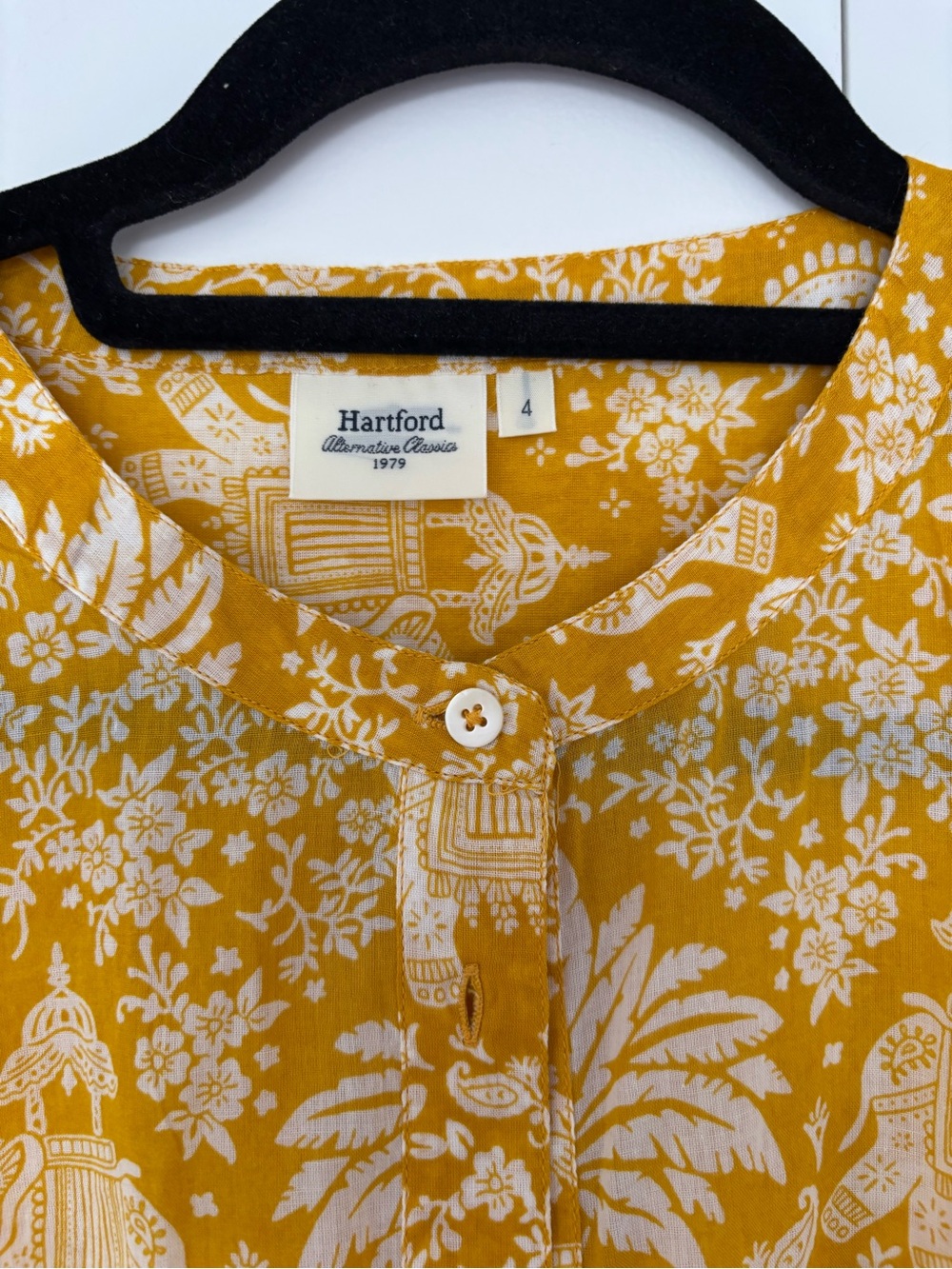 Hartford Women's Mustard Yellow Floral Print Button-Front Shirt